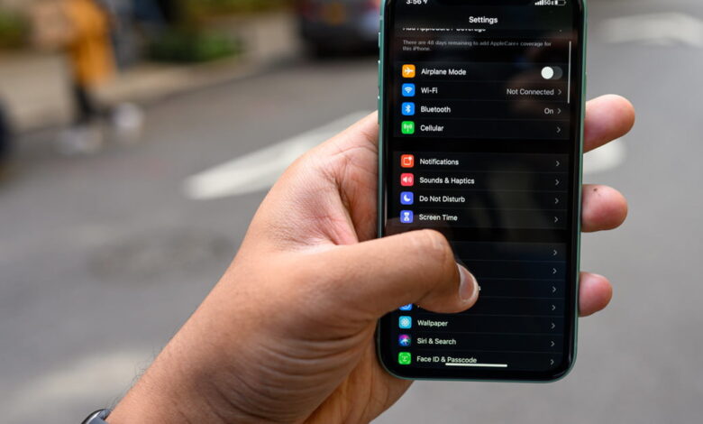 How to Change Your Cell Phone’s Touch Screen Sensitivity: Apple or